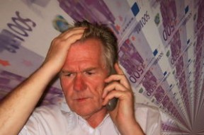 九游娱乐(jiuyou)官网-C罗表达对球迷支持的真诚感谢,c罗对球迷温馨场景