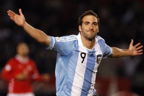 九游娱乐-世界杯激情四溢:各大豪门逐鹿的豪华盛宴,世界杯锦集