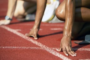 九游网游官网-快攻为王防守策略如何限制闪电战,快攻是由防守转入进攻时,以最快的速度