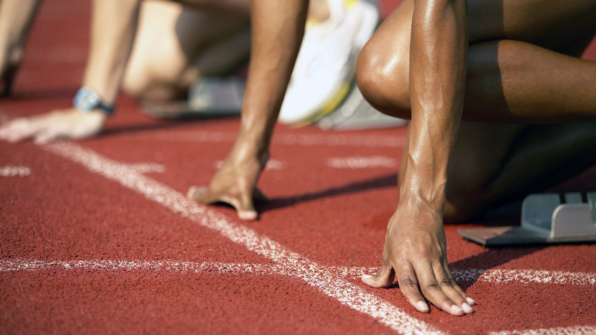 快攻为王防守策略如何限制闪电战,快攻是由防守转入进攻时,以最快的速度