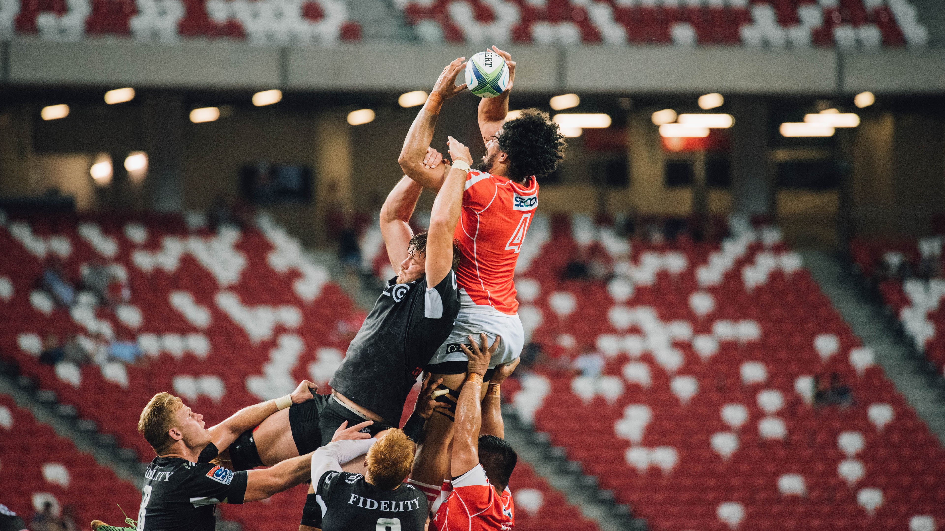 “安赫尔·巴尔博萨的反应敏捷性与突破爆发力,成为美洲狮队的秘密武器”